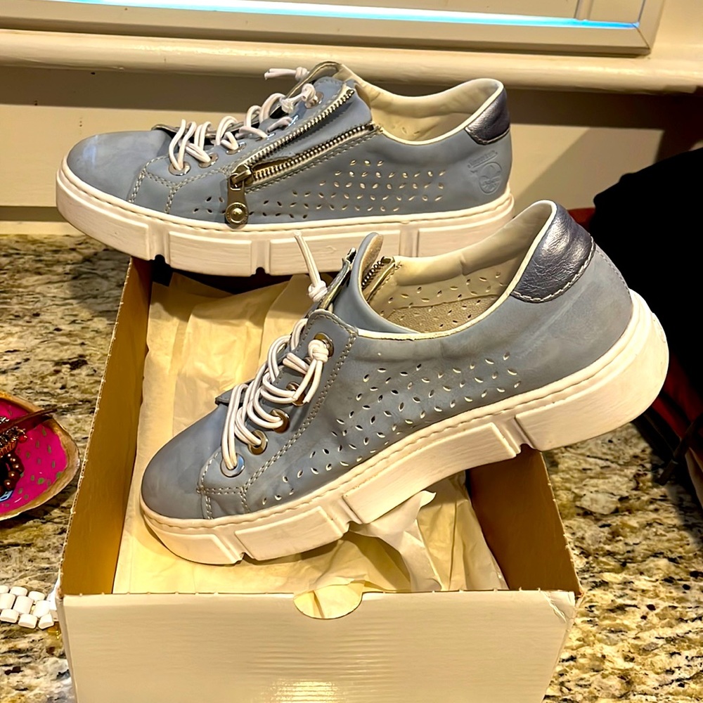 Reiker blue suede sneakers